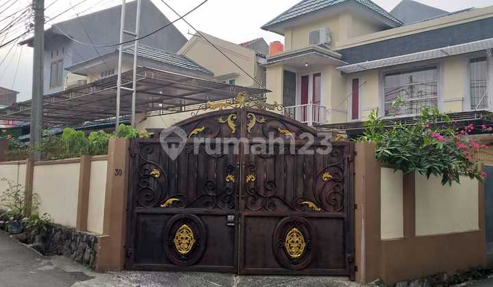 Dijual Rumah 2 Lantai di Kalisari Pasar Rebo Jakarta Timur