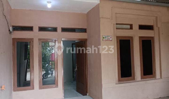 Dijual Murah Rumah di Komplek Griya Indah Serpong Blok Depan 2