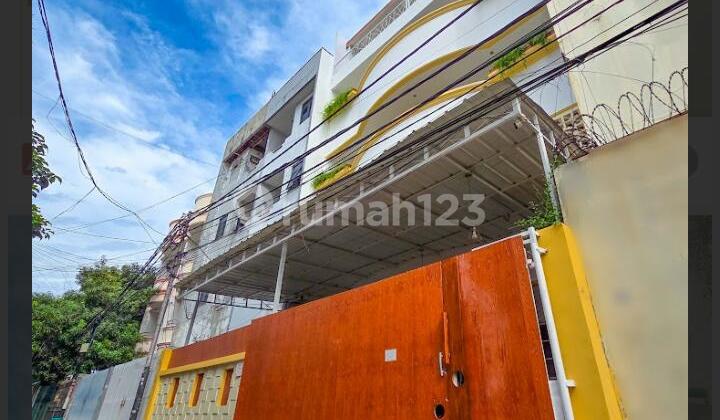 For Quick Sale: Luxurious 5-Story Boarding House Fully Furnished in Mangga Besar, West Jakarta