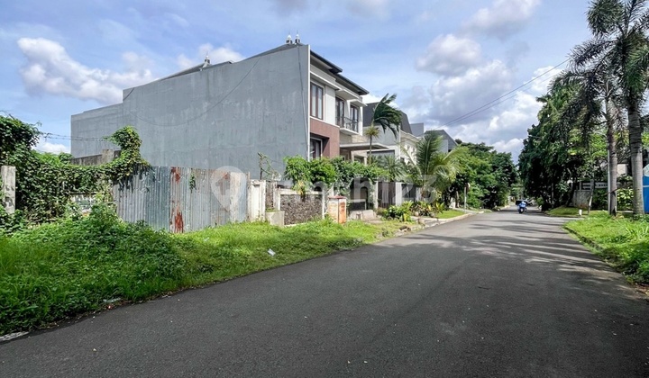 East-Facing Land Area 817 M2 Price 33.9 M Pondok Indah