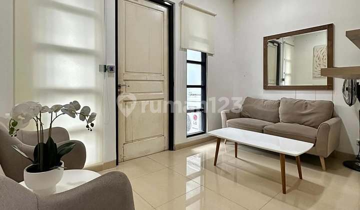 Rumah Modern Classic Siap Huni , Pejaten Barat Rumah Modern Classic Siap Huni , Pejaten Barat