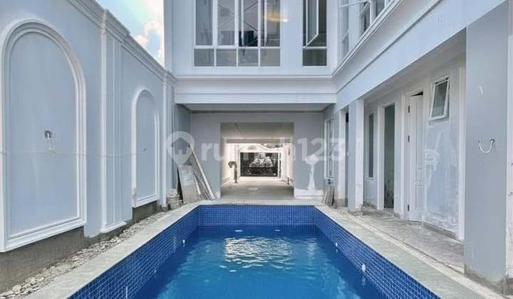 Rumah Baru di Tebet Ada Kolam Renang, Rp 9.7 M Nego