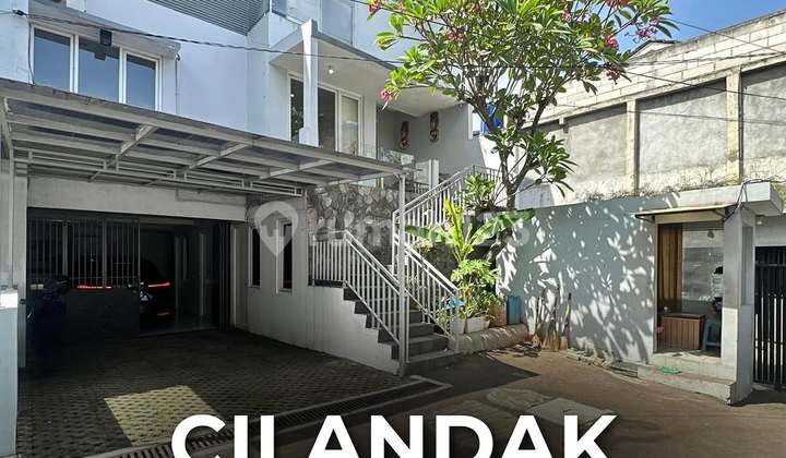 Townhouse Modern Minimalis Cilandak Harga 3.6 M