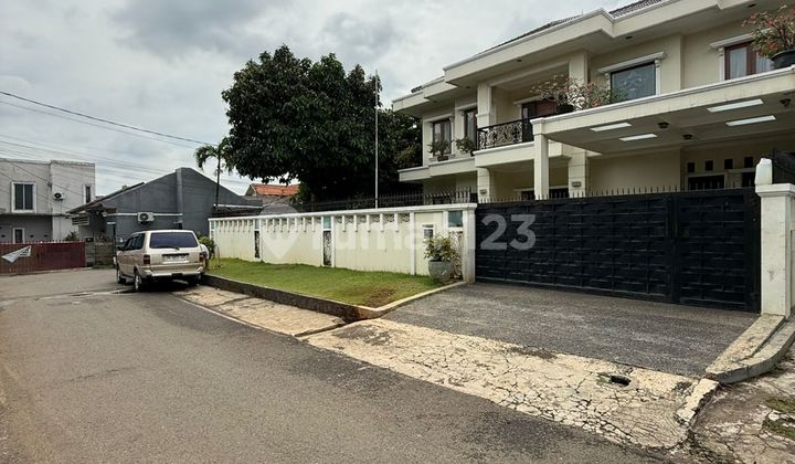 Rumah Bagus Modern Minimalis Posisi Hook Veteran Jaksel 2