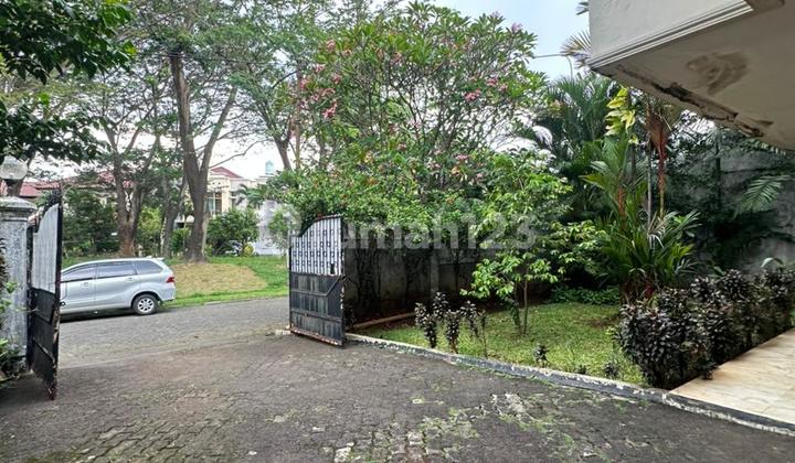 Front Garden Land Count Pondok Indah House