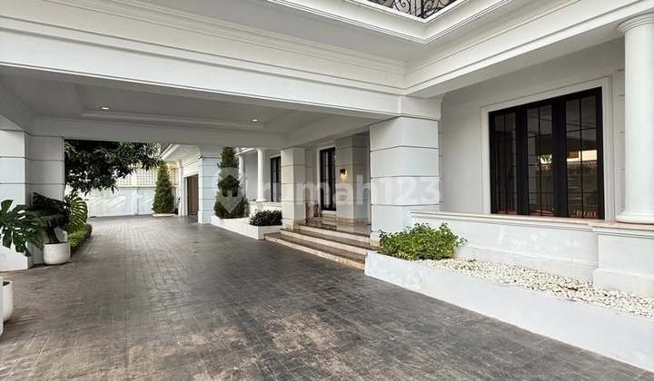 Luxurious House Classic Luas 1.600 M2 Price Rp 52 M Luxurious House Classic Luas 1.600 M2 Price Rp 52 M