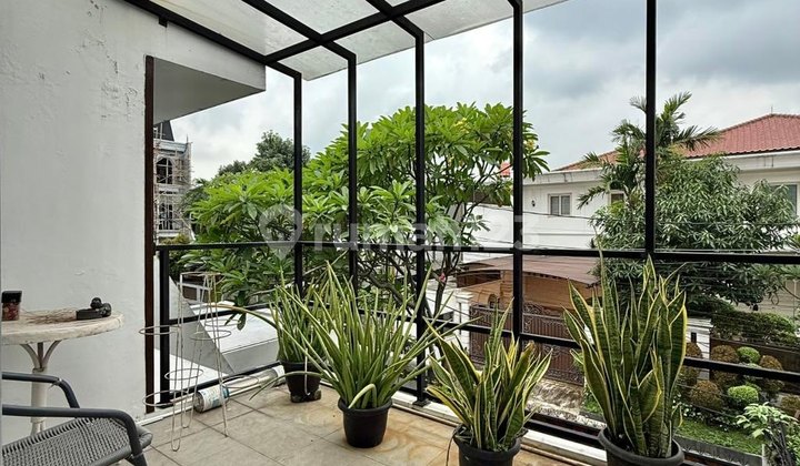 Rumah Modern Tropical Harga Rp 5.7 M Luas Tanah 215