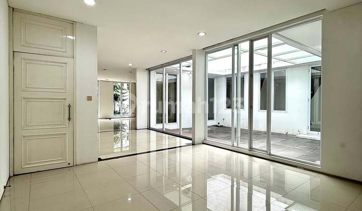 Luxury House with Private Pool in West Pejaten 2