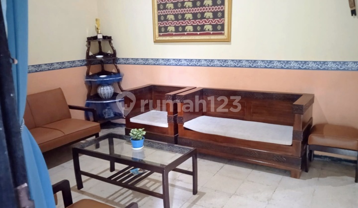 House with Large Land in the Center of Kediri City - Kaliombo