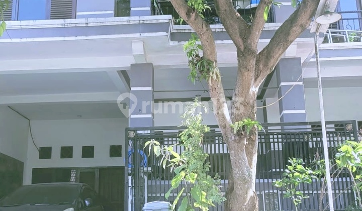 Luxury 2-Story House in Jenggolo Indah I Housing Estate, Ready to Occupy