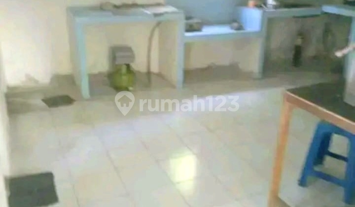 Roadside Shop House Ready for Use Ready for Business 2