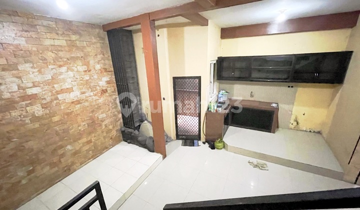 Rumah Istimewa 1 Lt di Surya Regency 2