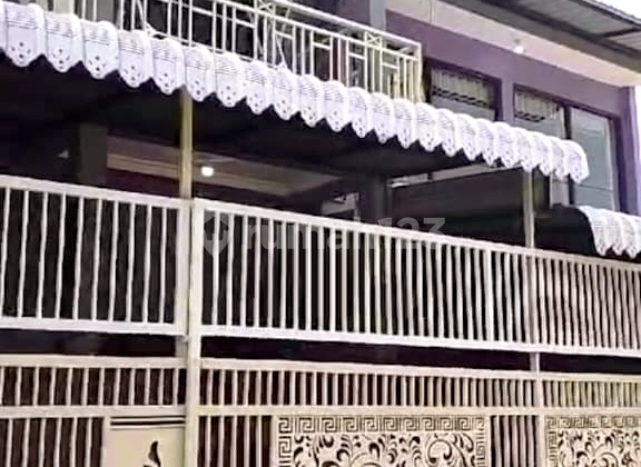 Beautiful House 2 Floors Mondoroko Singosari 2