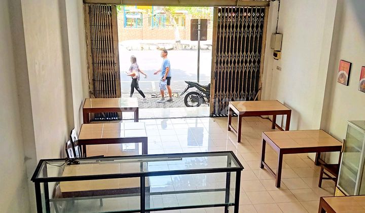 Strategic 2-Story Shop House in the Center of Blitar City 2