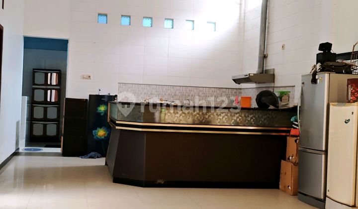 Shop House in the Golden Area of Gurah Kediri 2