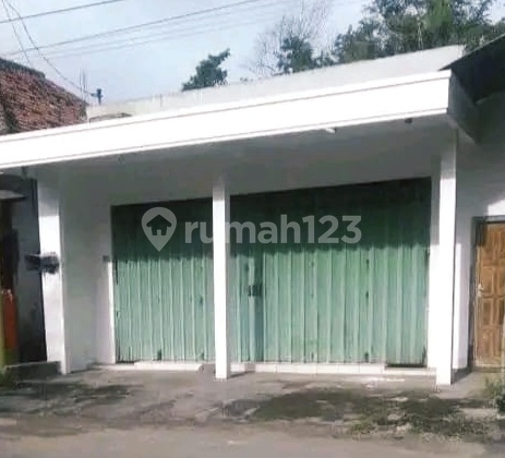 Ruko Pinggir Jalan Raya Siap Pakai Siap Usaha Ruko Pinggir Jalan Raya Siap Pakai Siap Usaha