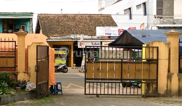 Rumah dan Tanah Luas Pinggir Jalan Raya Utama Wlingi 2