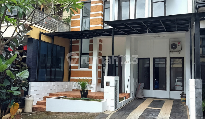 Sewa Rumah Rapih 2 Lantai Emerlad Bintaro - 3944