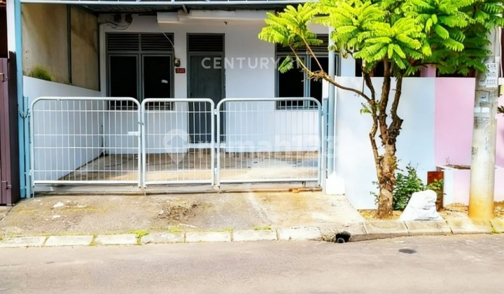 For Sale, Ready-to-Occupy House in Graha Raya Paku Jaya 9965