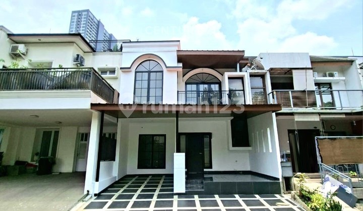 Rumah Disewakan Di Emerald Bintaro 9474 