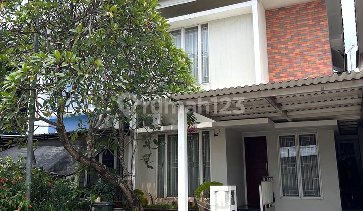 Rumah 2 Lantai Siap Dihuni di Emerald Bintaro Rumah 2 Lantai Siap Dihuni di Emerald Bintaro