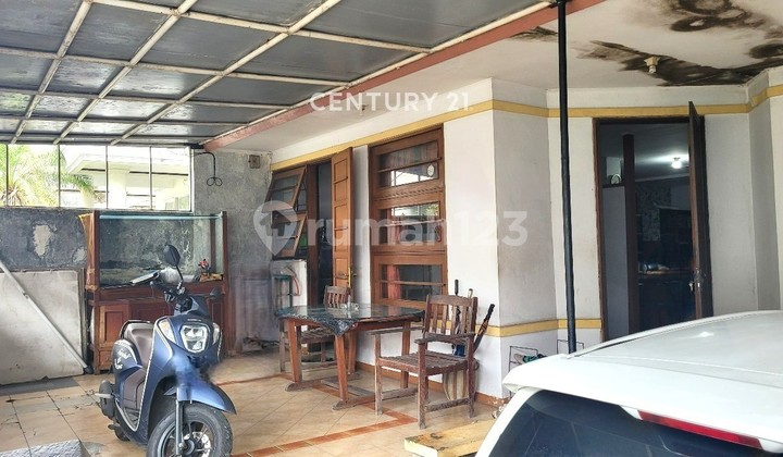Spacious Ready-to-Occupy House in Bintaro Sector 5 7457