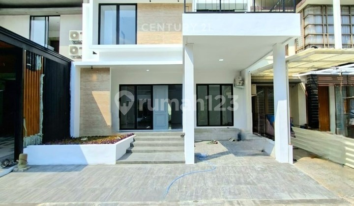 Brand New Ready-to-Occupy House in Emerald Bintaro Jaya 8600