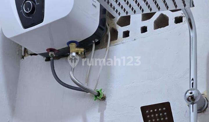 Hot Deal For Sale 22-Room Boarding House with 90-100% Occupancy in South Jakarta, Freehold Title 2