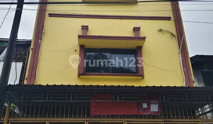 Ruko Siap Pakai di Jl. Veteran, Makassar