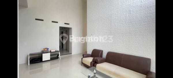 Rumah Cantik Siap Huni Di Elysium, Tanjung Bunga 2