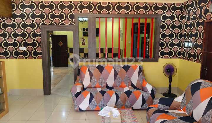 Ruko Strategis Siap Dipakai Usaha di Dalam Kota 2