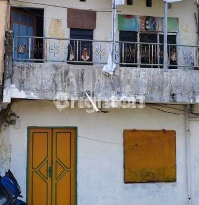 Investasi Kos Strategis di Makassar dengan 11 Kamar Investasi Kos Strategis di Makassar dengan 11 Kamar