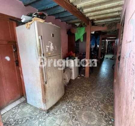 Rumah 2 Lantai 20 Kamar, Cocok Usaha Kos di Makassar 2