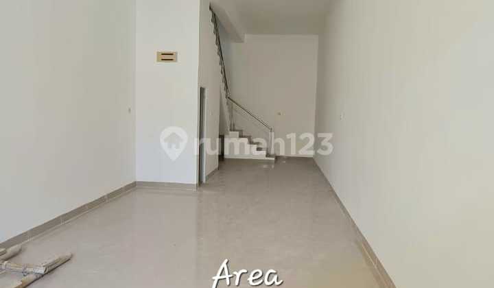 New 3-Story Shophouse with SHM Ready to Occupy in the City Center 2