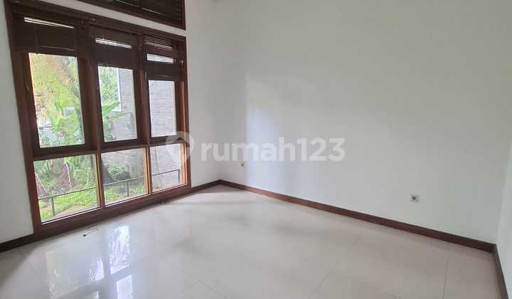Rumah 2 Lantai Nyaman Batununggal Bandung 2