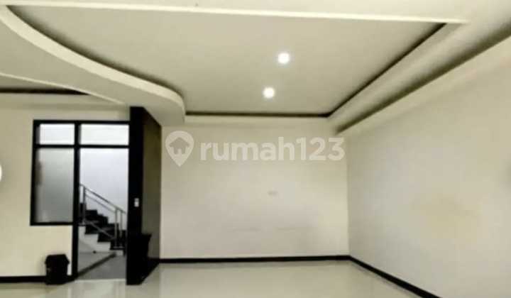 Rumah Modern Sayap Buah Batu Mainroad Bandung 2