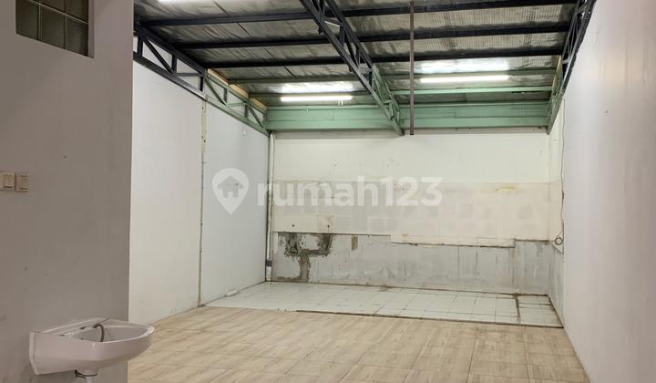 Ruko Tatar Jingga, Kota Baru Parahyangan, Bandung 2