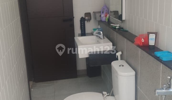 Rumah Hoek Summarecon Flora Bandung 2