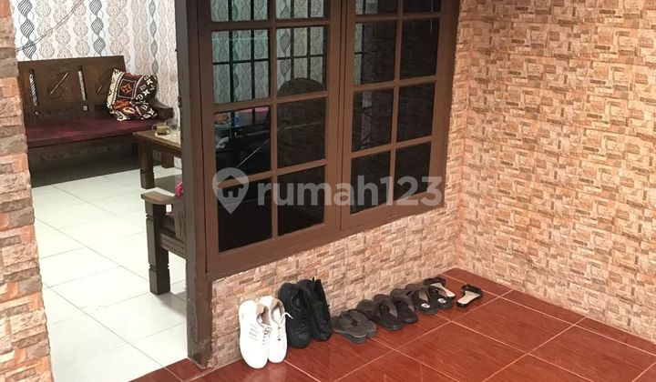 Rumah Dijual Cepat di Ciracas Jakarta Timur, Lt: 93 M2 2