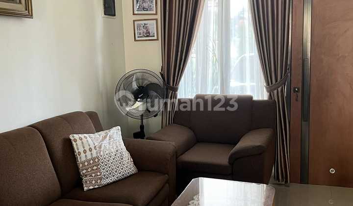 Rumah Sangat Rapi Legenda Wisata Turun Harga! Luas Tanah 154M2 2