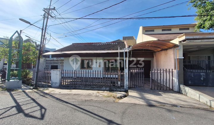 DIJUAL RUMAH KUTISARI INDAH SELATAN - HOOK DIJUAL RUMAH KUTISARI INDAH SELATAN - HOOK
