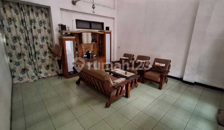 Sidosermo House, Strategic Location, Suitable for Business Place 2