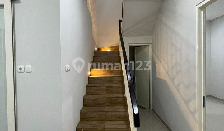 Rumah Baru di Sutorejo Prima Utara 2