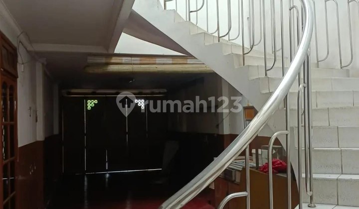 Rumah Dharmahusada Indah Strategis, Siap Huni 2