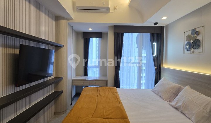 For Rent Apartment Bella Pakuwon City Mall 20th Floor - Furnished - Brand New
