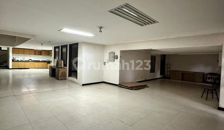 Araya House Phase I Ready to Occupy Row Street 3 Cars 2