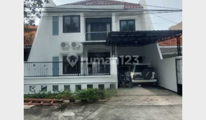 Disewa/Dijual Rumah Dukuh Kupang Habis Renovasi Siap Huni Disewa/Dijual Rumah Dukuh Kupang Habis Renovasi Siap Huni