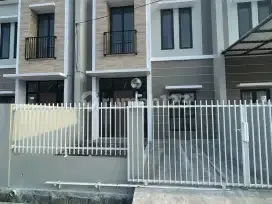 Dijual Rumah 2 Lantai Baru Gress Lokasi Nyaman 2