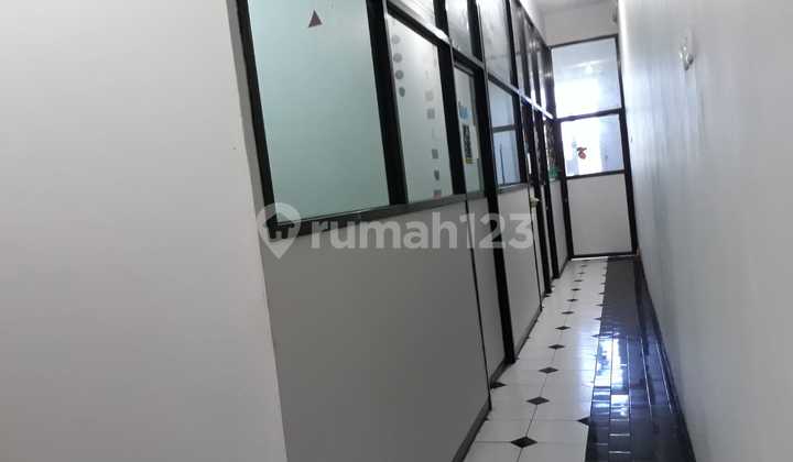 For Sale 3-Story Shop House Downtown Ngagelrejo 2