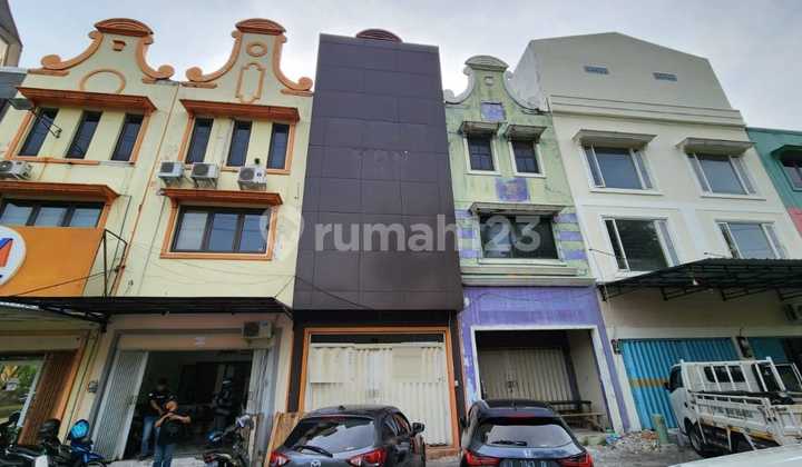 Dijual Ruko 3 Lantai Surabaya Barat SHM Nego
